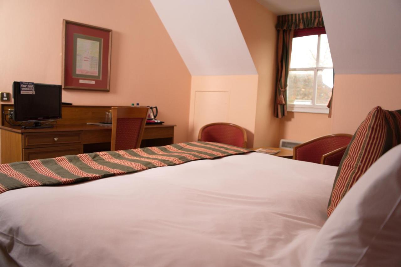 The Catherine Wheel Wetherspoon Hotel Henley-on-Thames Zewnętrze zdjęcie